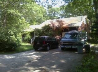 8 Cross Rd, Ridge, NY 11961