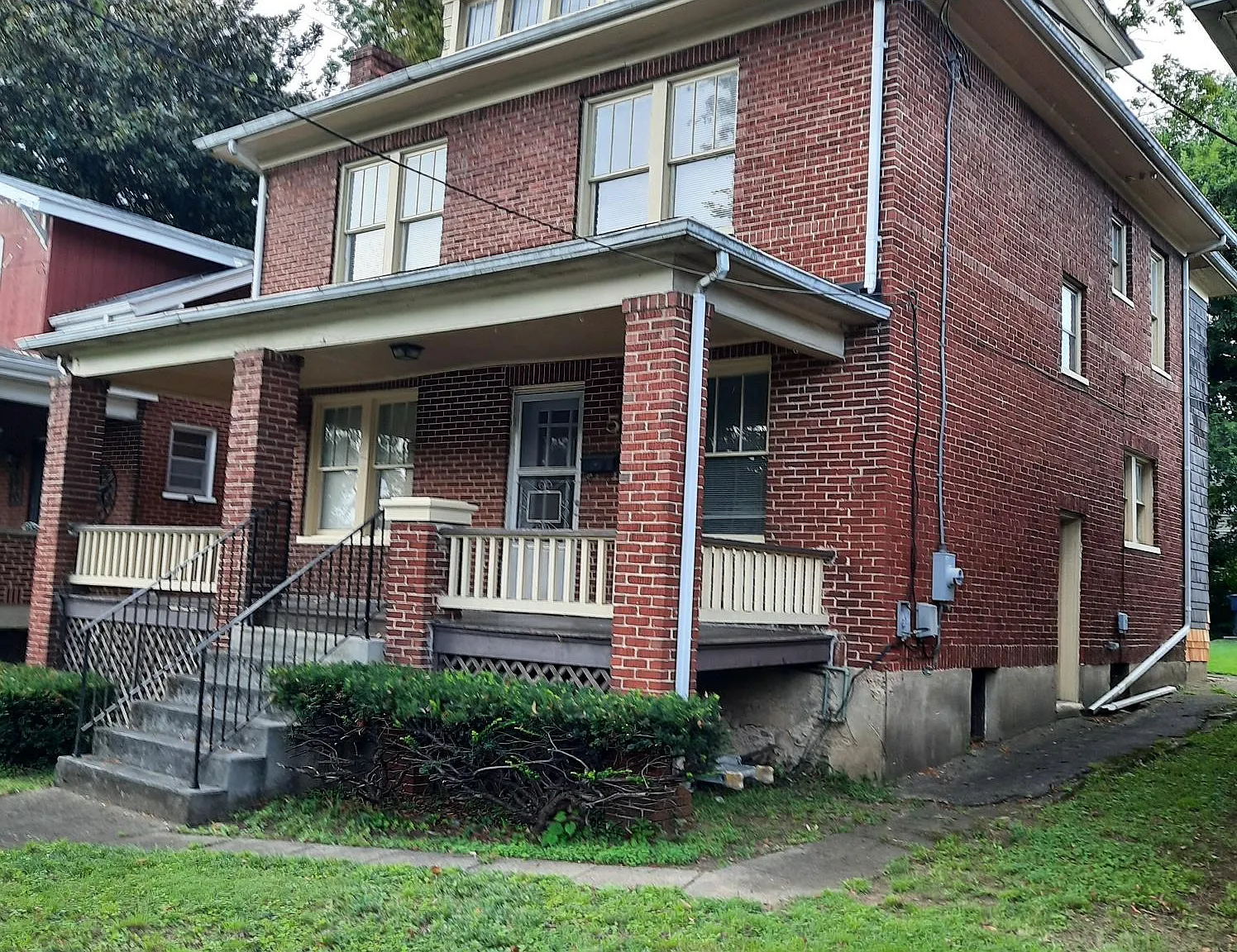 4 bed, 2214 sqft, $1,750 — Photo 2