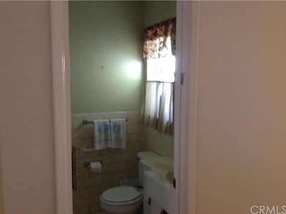 4th image of 14608 Blackwood St