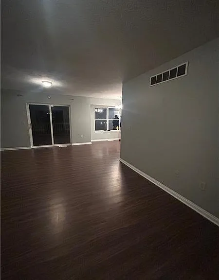 580 Rosebud Cir — Photo 10