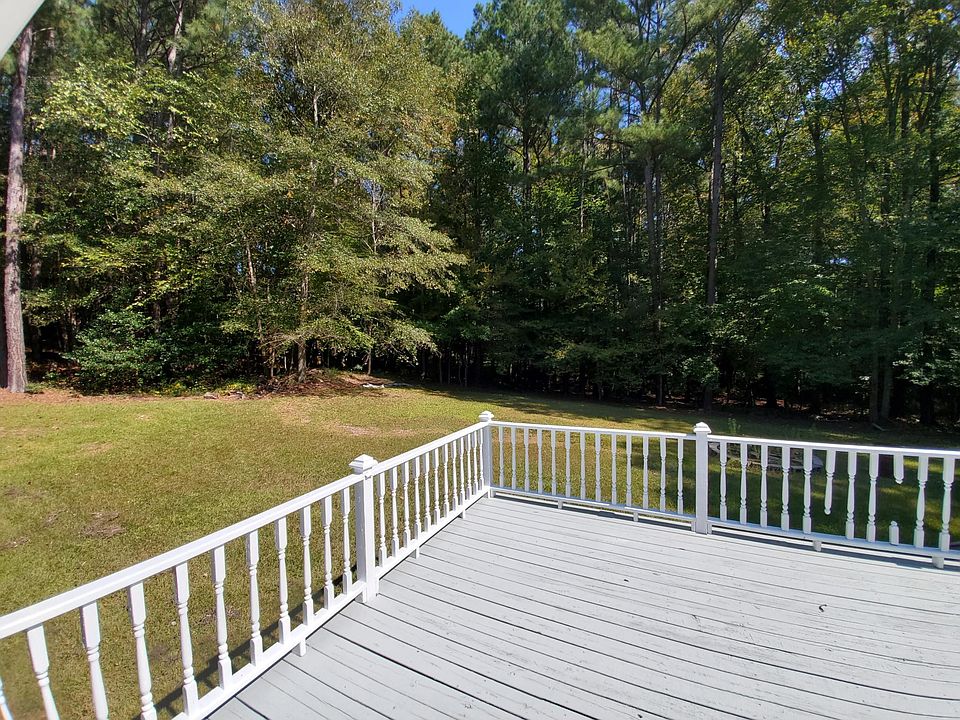 2nd image of 153 Berringer Ln