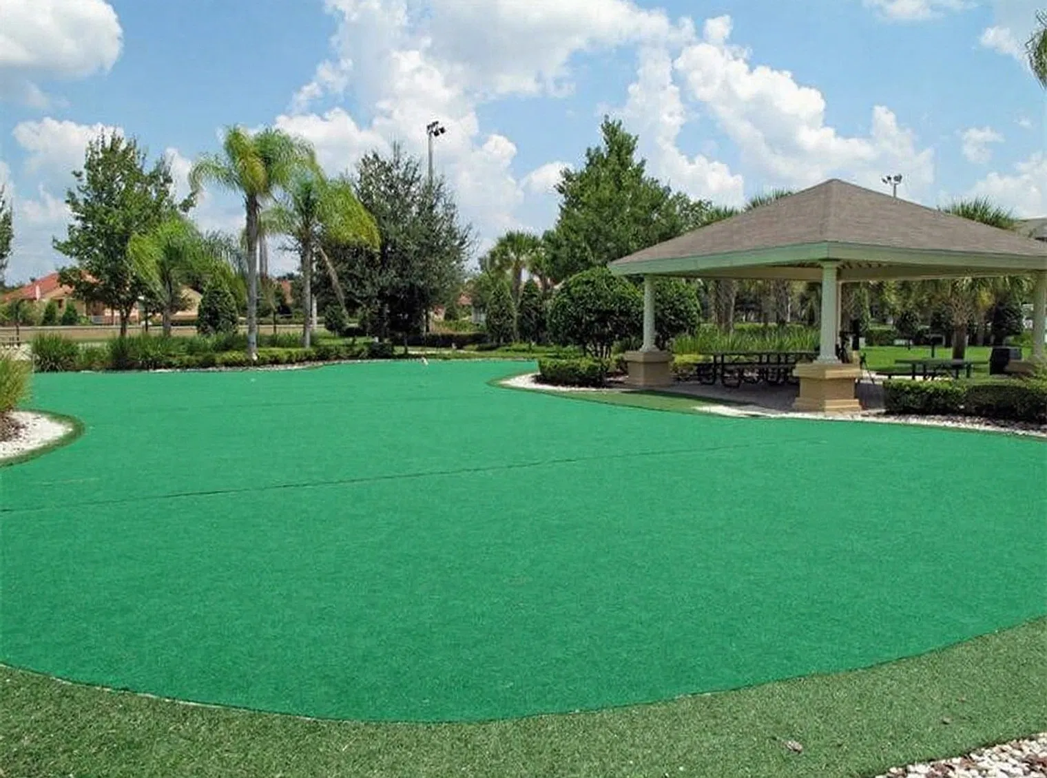 6 bed, 4.0 bath, 2820 sqft, $6,120 — Photo 3
