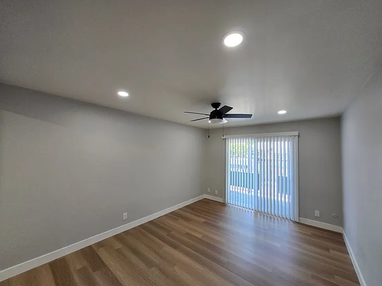 PARKWEST APARTMENTS — Photo 48