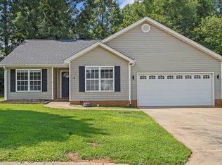 4 Wood Spring Ct, Greer, SC 29651