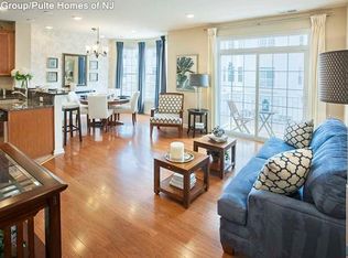 3 Iris Ln, Garfield, NJ 07026