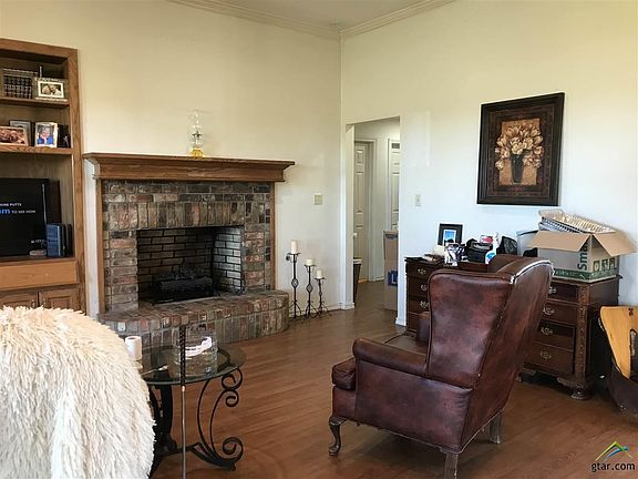 2nd image of 1001 High Meadow Dr