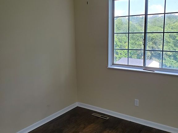 2nd image of 3829 Melissa Ln #2