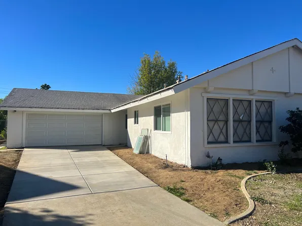 390 Highlander Dr, Riverside, CA 92507