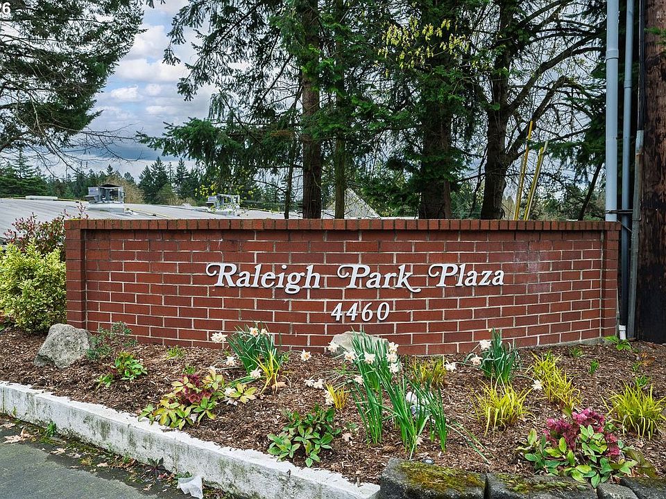 1st image of 4460 SW Scholls Ferry Rd APT 6A