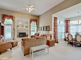 184 Pointe Dr, Kansas City, MO 64116