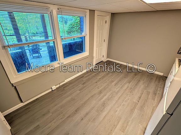 2nd image of 16 Lake Dr #2