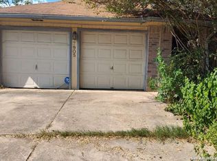 7905 Forest Cabin, Live Oak, TX 78233