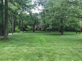 464 Schocalog Rd, Akron, OH 44320