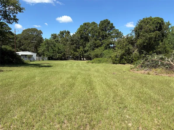 139 Tranquility Dr, Trinity, TX 75862