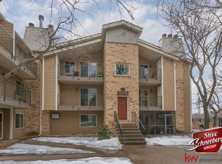 2260 Ridge Dr APT 21, Saint Louis Park, MN 55416