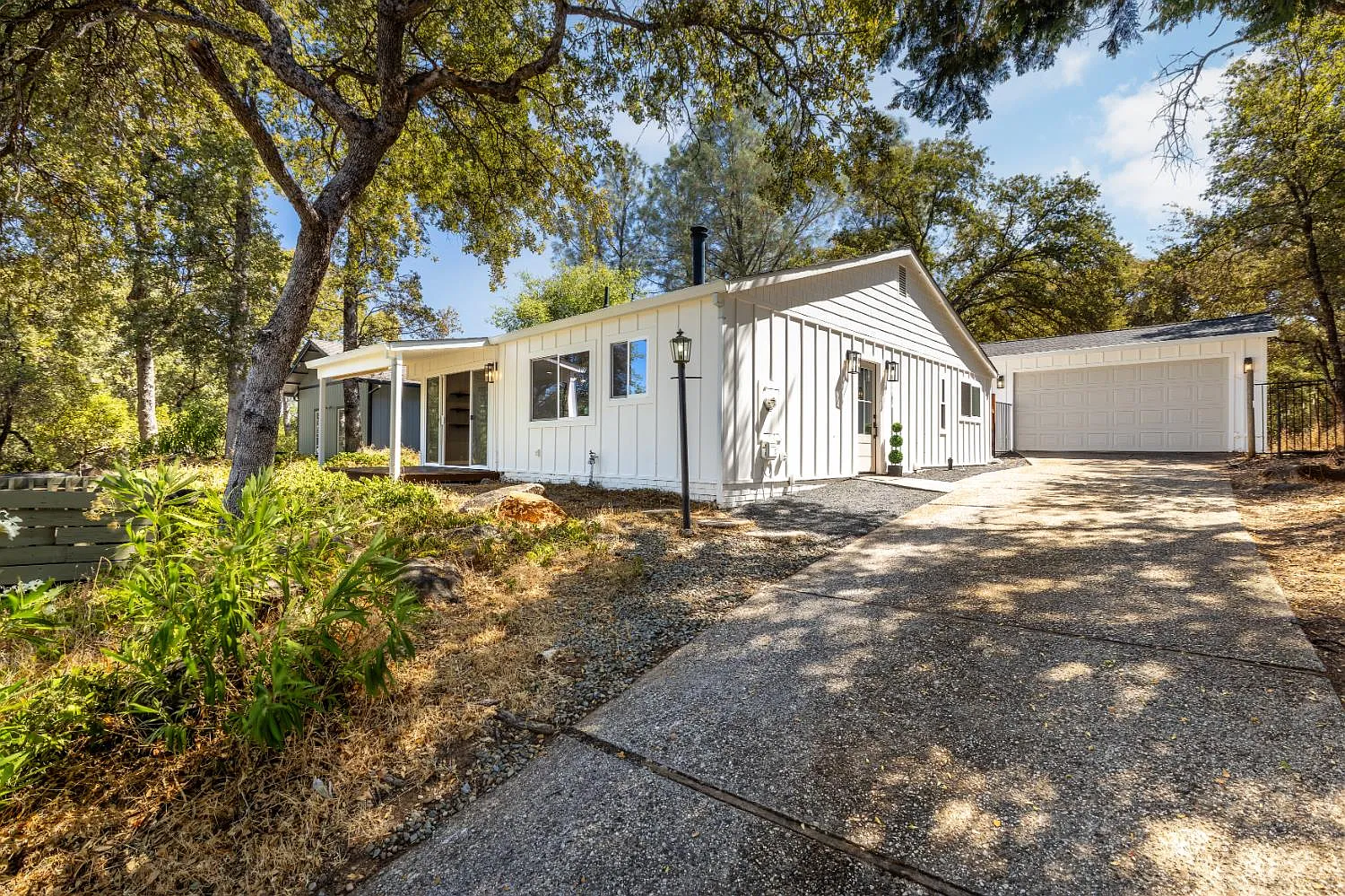 14433 Sun Forest Dr photo 1