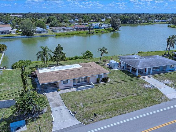 2nd image of 305 Shamrock Blvd