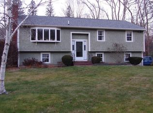 5 Lenway Rd, Newbury, MA 01922