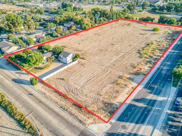 2599 Almond Ave, Sanger, CA 93657