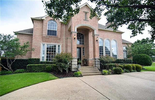 1st image of 2101 Creekside Cir S