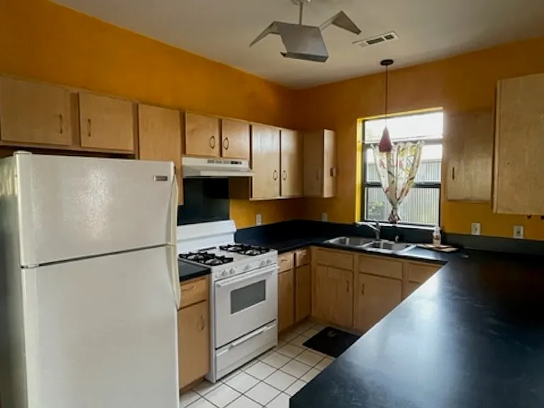 484 S Mashburn Ave — Photo 11