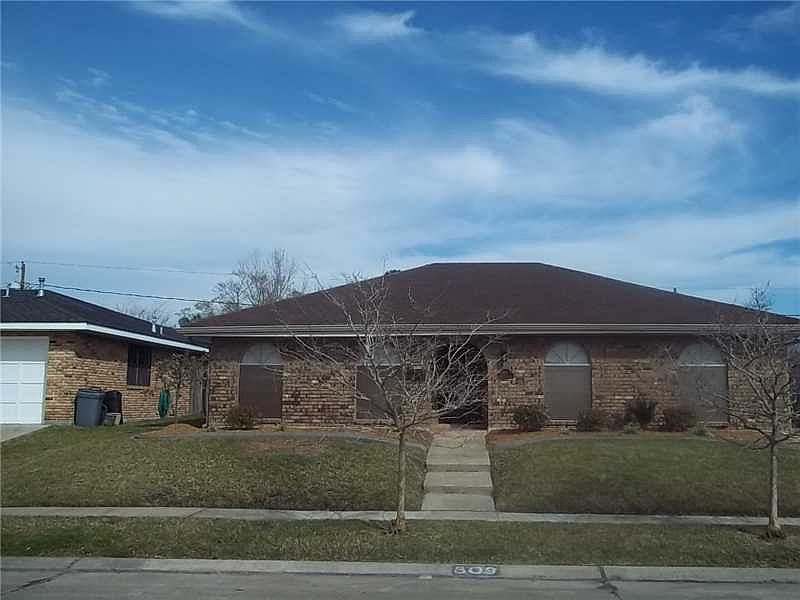 1st image of 809 Glencove Ln