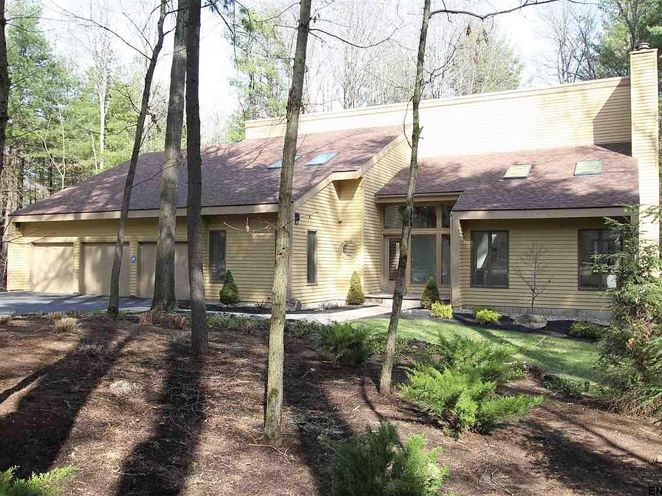1st image of 5 Birch Hill Ct