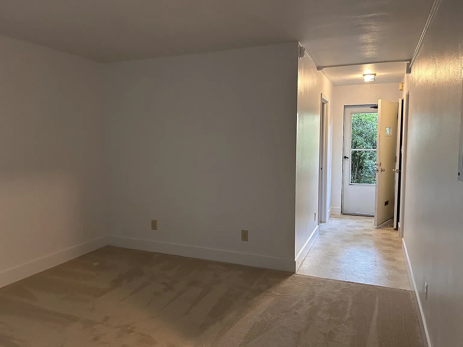 1 bed, 490 sqft, $1,400 — Photo 2