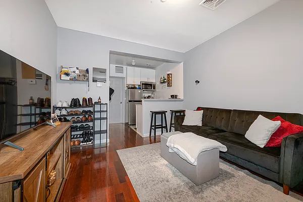 Rented by Spire Group | media 5