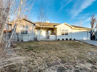 18 White Dove Ct, Pueblo, CO 81001