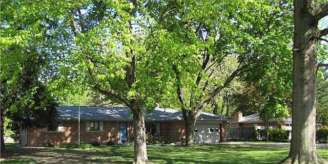 1st image of 7241 Lindenwood Dr