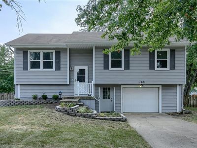 1801 Ann Ave, Harrisonville, MO, 64701