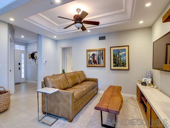 5th image of 229 Orange Ave Unit 2