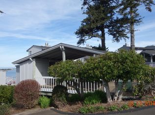 8 Bluffs Dr UNIT 8, Gleneden Beach, OR 97388
