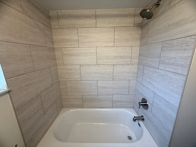 1483 W Lane Ave — Photo 7