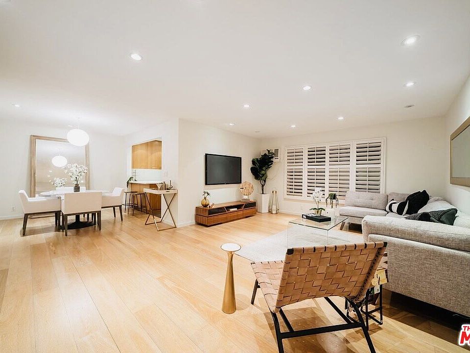 1st image of 645 Westmount Dr APT 211