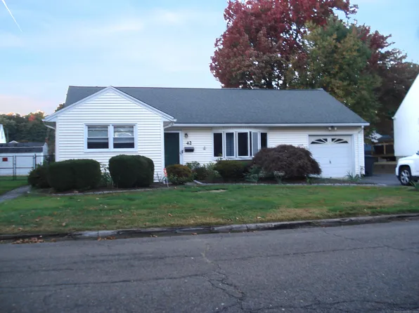 42 Elmsford Road, Bridgeport, CT 06606