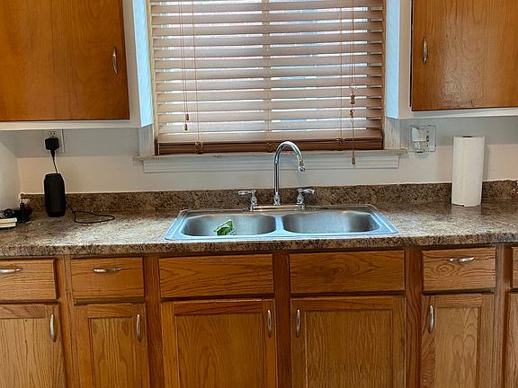 5th image of 20454 Orleans St