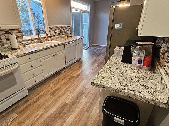 3rd image of 2221 SE 173rd Ct