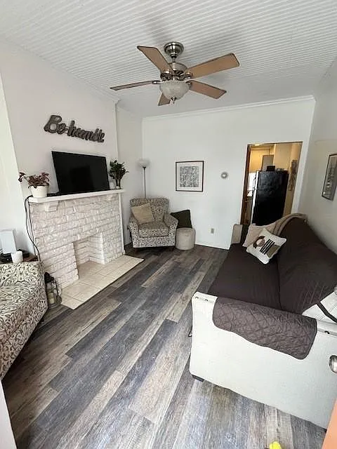 185 Home St #1/2 photo 1