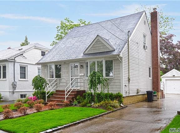2nd image of 656 S 12th St