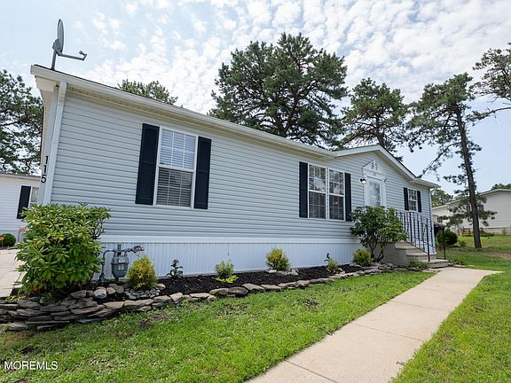 2nd image of 115 Briarwood Court