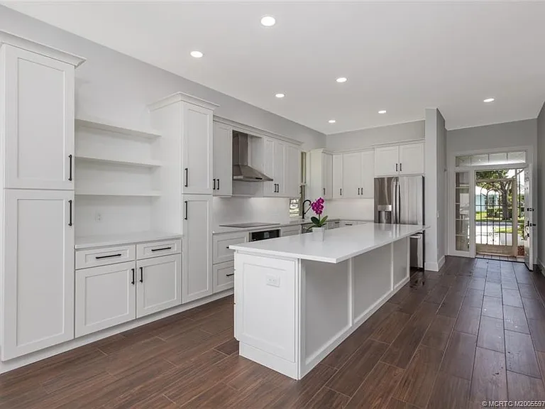 2198 SW Mayflower Dr — Photo 16