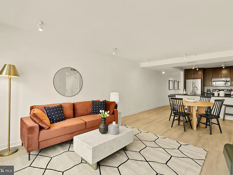 1423 Newton St NW #204 — Photo 1