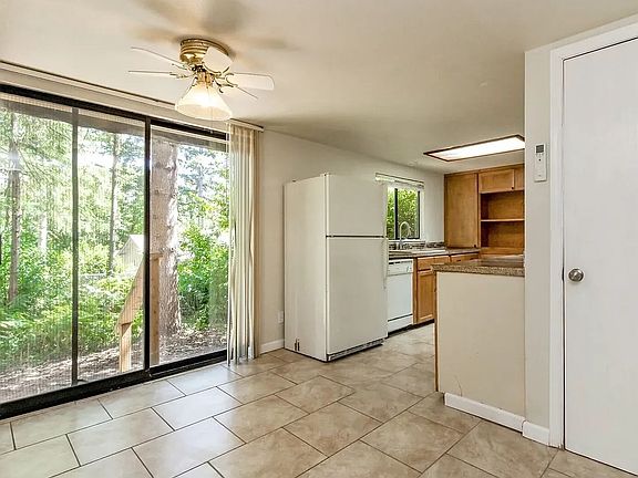 3rd image of 5114 Hunt St NW #A
