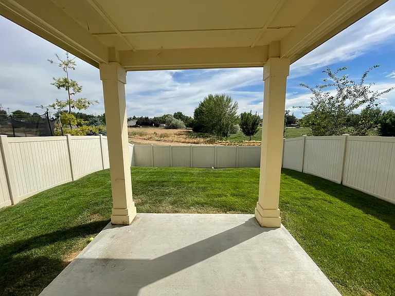 9127 W Tillamook Dr — Photo 20