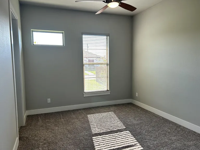 6426 Clayton Ct — Photo 29