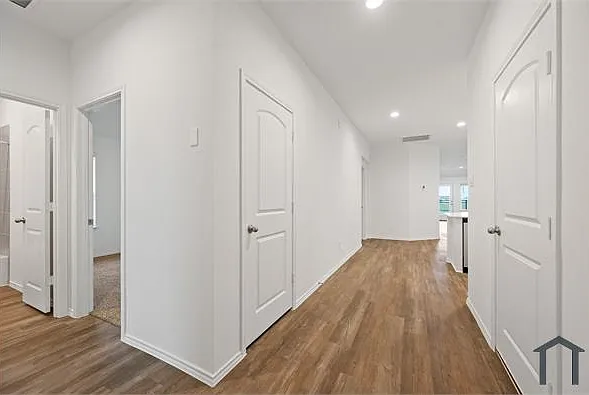 3085 Emerald Ocean Dr — Photo 14