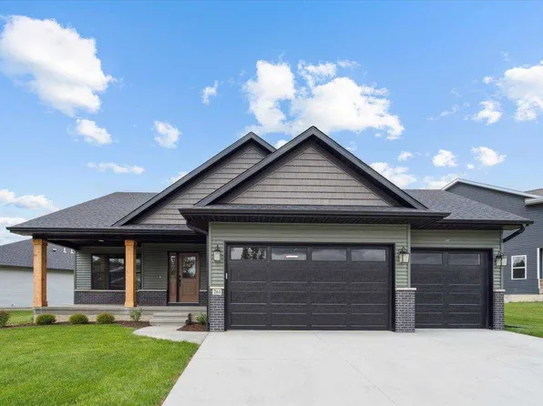 261 Colchester Dr, Iowa City, IA 52245