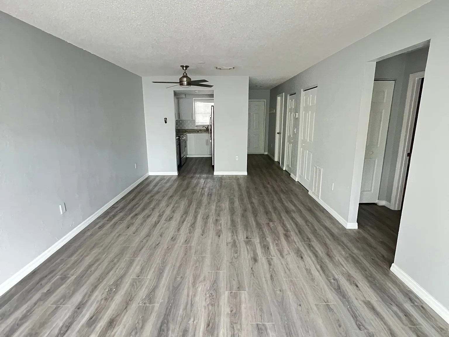 Artisan Cove Apartments — Photo 4